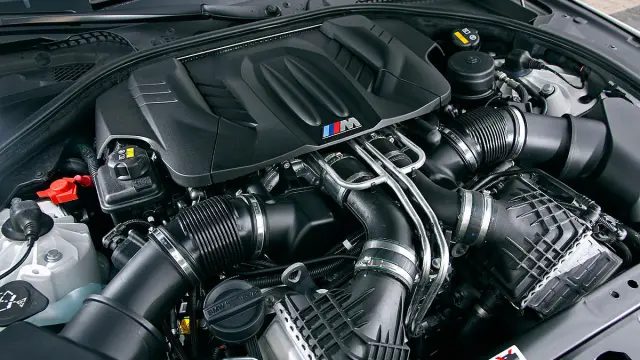 BMW M6 Cabrio motor