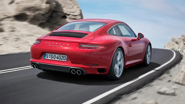 coches-divertidos-eficientes-Porsche-911-carrera-zaga
