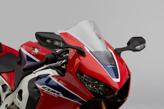 Nueva Honda CBR1000RR 2017 4