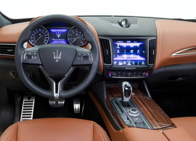 Interior del Maserati Levante