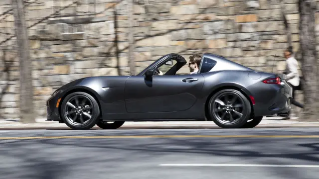 coches-deportivos-2017-comprar-mazda-mx-5-rf-lateral