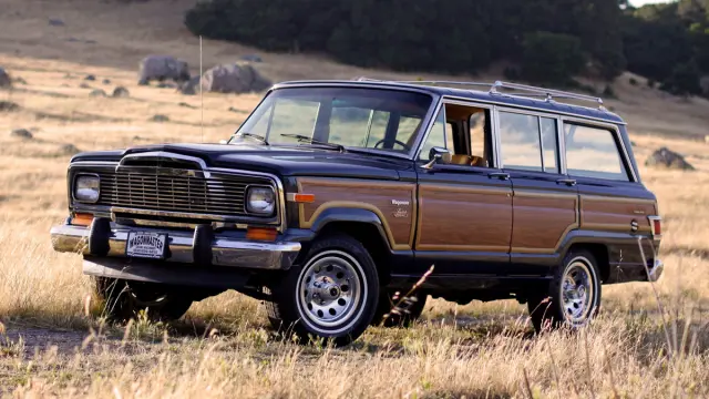 mejores-jeep-historia-Jeep-Grand-Wagoneer-delantera