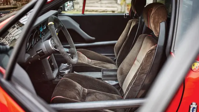 Lancia 037 Stradale Subasta habitáculo