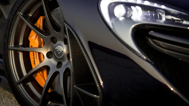 curiosidades-mclaren-p1-frenos-disco