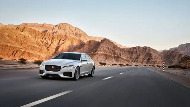 jaguar xf 2016 delantera