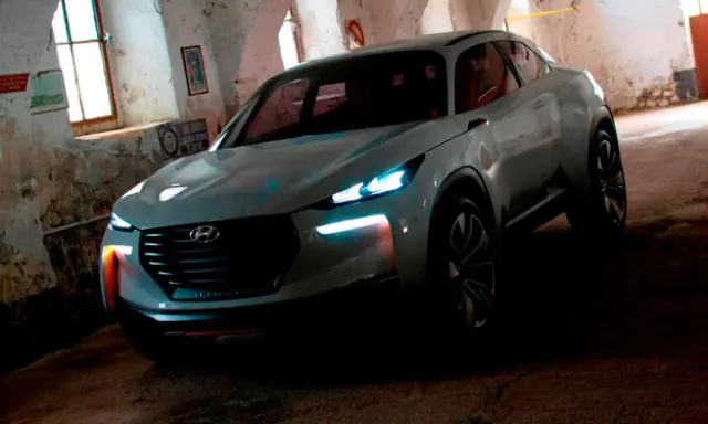 Hyundai Intrado frontal