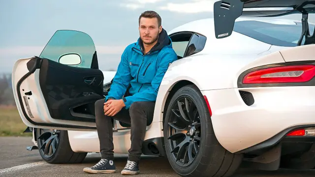 Dodge Viper ACR zaga redactor