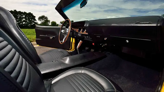plymouth hemi cuda convertible interior