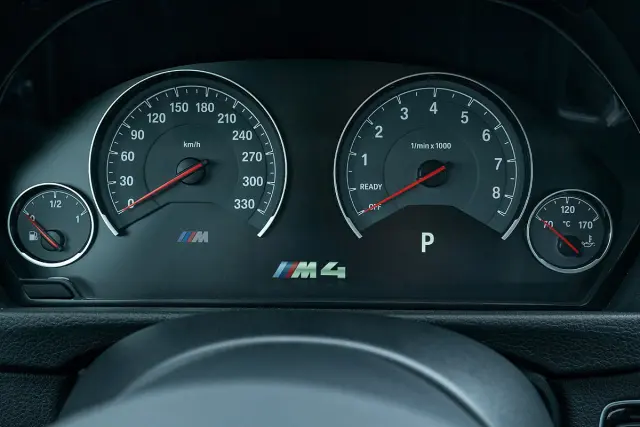 Prueba radical: BMW M4 Competition detalle