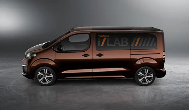 Peugeot Traveller i-Lab
