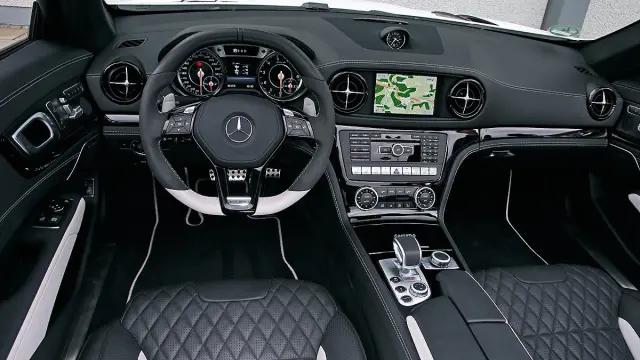 Mercedes SL 63 AMG interior