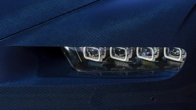 Bugatti Chiron Pebble Beach faro