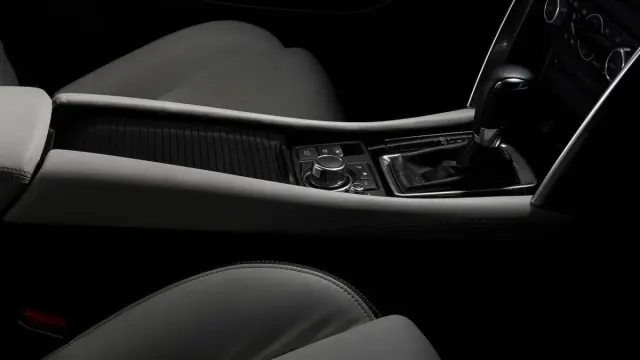 Mazda CX-4 transmisión