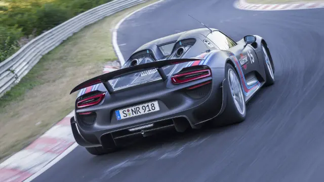 cinco hibridos mas rapidos Porsche 918 Spyder trasera