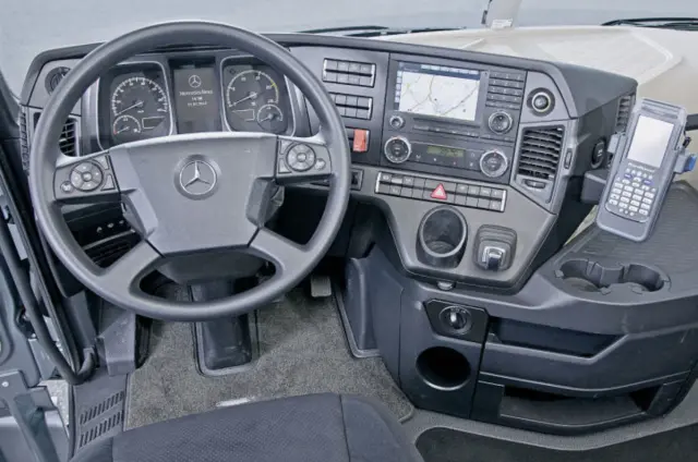 Mercedes Actros/Arocs SLT interior