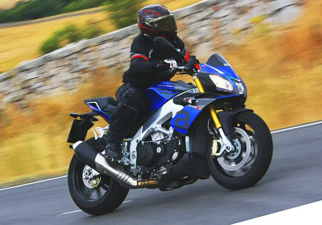 Aprilia Tuono 1100 RR