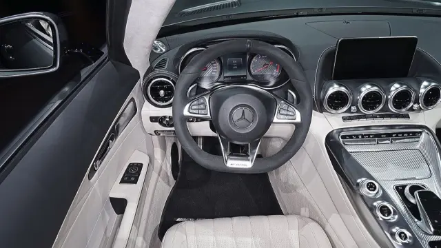 Mercedes AMG GT C Roadster volante
