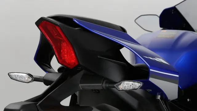 Yamaha R1 2015 7