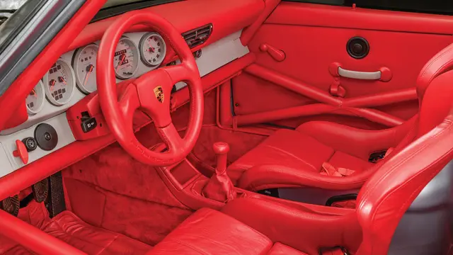 subasta Porsche 911 RSR 3.8 de 1993 sin usar habitáculo