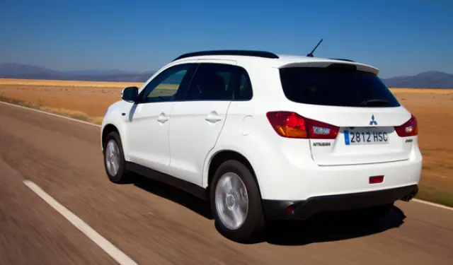 Mitsubishi ASX 220 DI-D automático dinámica