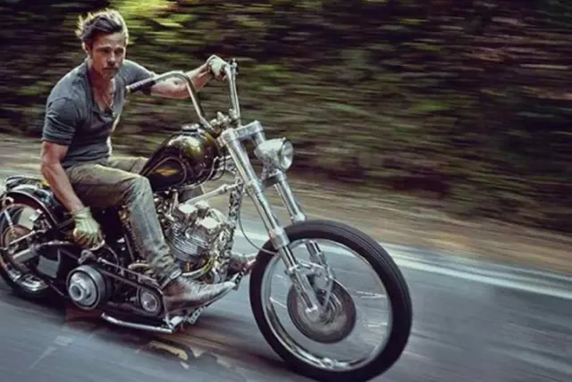 Brad Pitt Motos 4