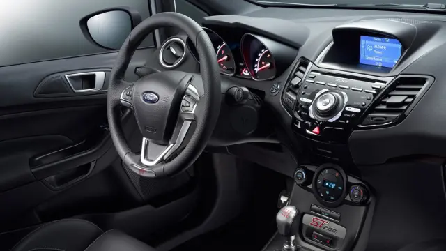 Ford Fiesta ST200 2016 volante