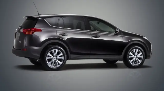 Toyota RAV4 lateral