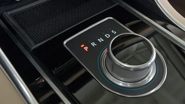 Jaguar XF mando