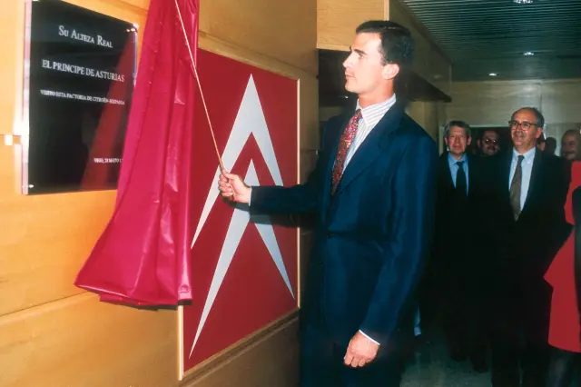 El entonces Príncipe Felipe inaugurando la producción de la primera generación del Citroën Berlingo en Vigo.