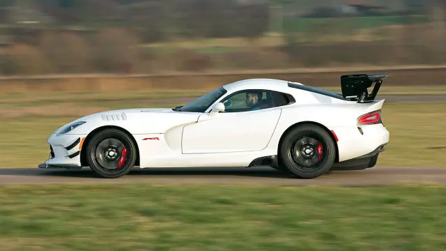 Dodge Viper ACR freno barrido