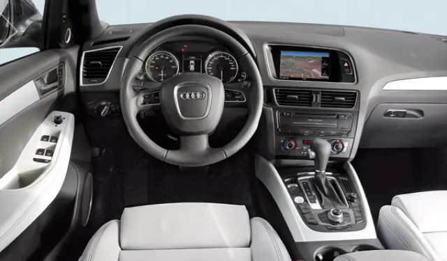 audi-q5-hybrid-interior-salpicadero