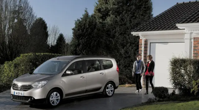Dacia Lodgy delantera