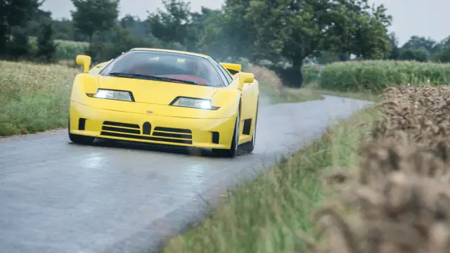 Bugatti EB110 SS frontal