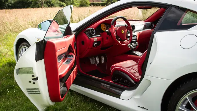 subasta Ferrari 599 GTB Fiorano puerta