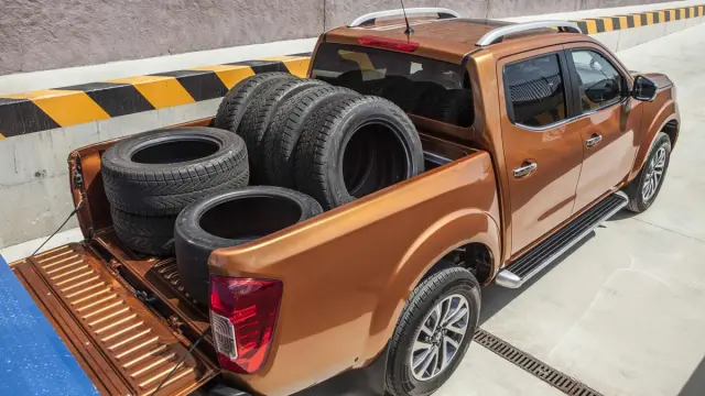 Nissan Navara NP300 2016 caja carga