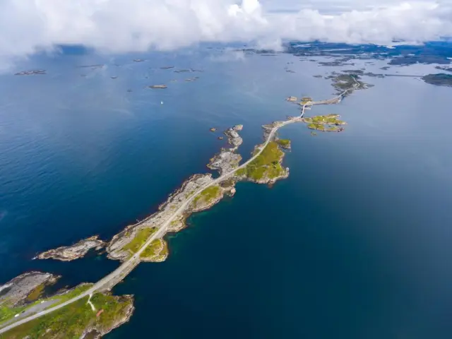 Atlanterhavsveien, Noruega.