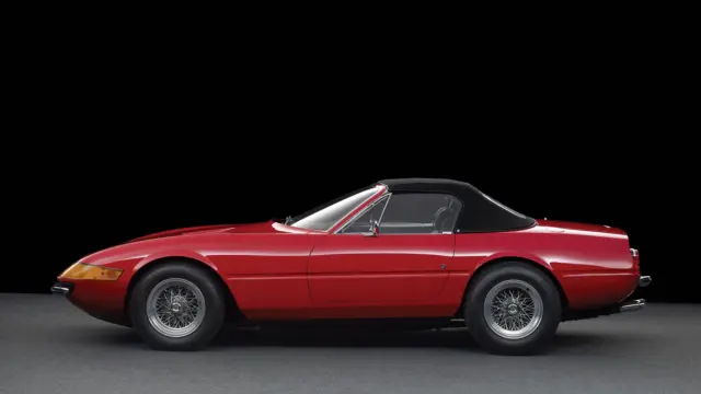 Ferrari Daytona Spider lateral