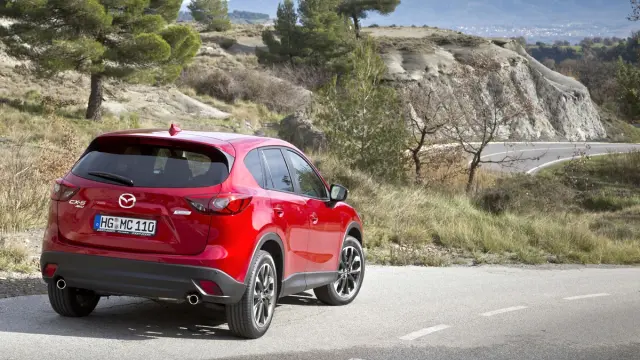 Nuevo_Mazda_CX-5_2015_posterior_2