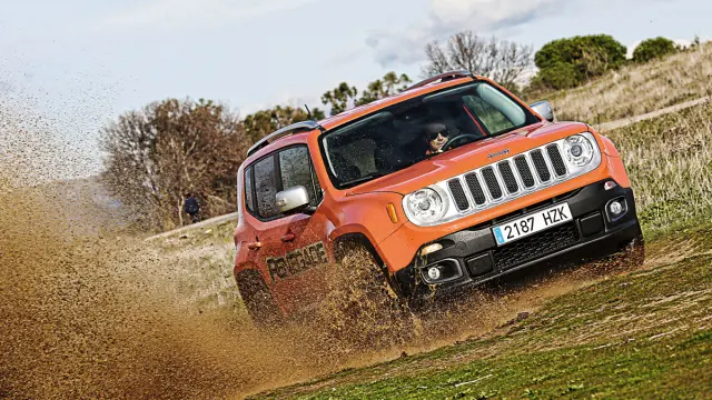 Jeep Renegade en campo