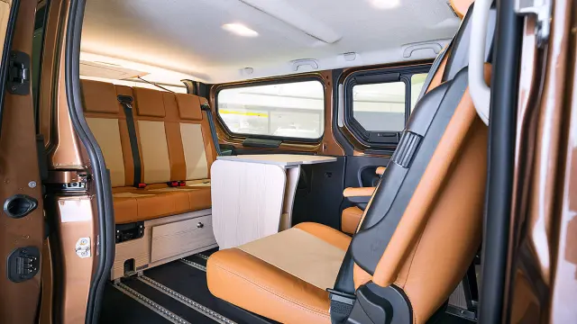 Opel Vivaro Free 3 salón cama sin plegar