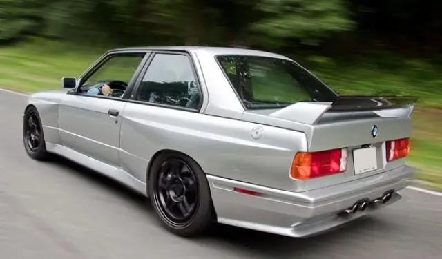 BMW M3 E30 motor V10