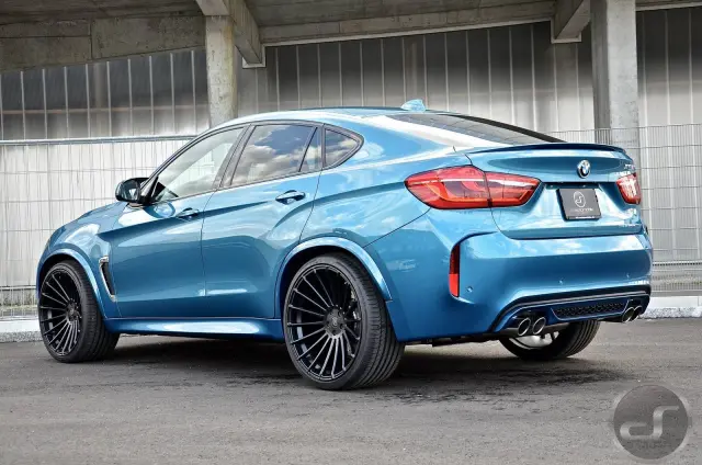 BMW X6 M by DS tres cuartos traseros