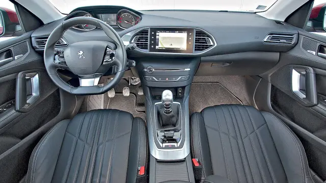 Peugeot 308 interior