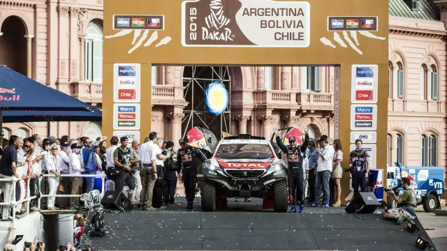 carlos-sainz-vuelca-quinta-etapa