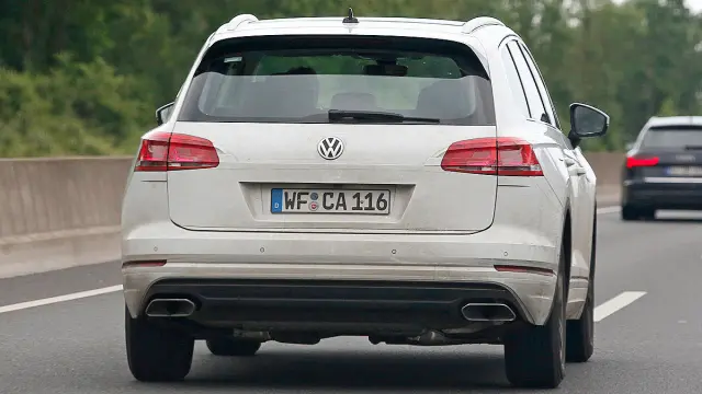Volkswagen Touareg 2018 cazado trasera