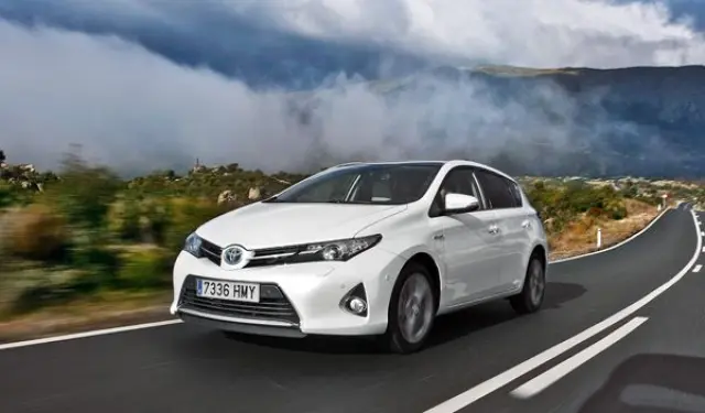Toyota Auris Hybrid dinámica frontal