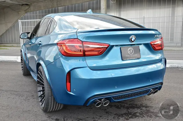 BMW X6 M by DS tres cuartos traseros