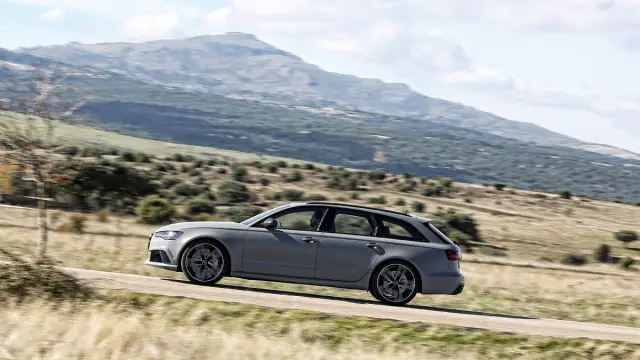 Audi RS 6 Avant 2015