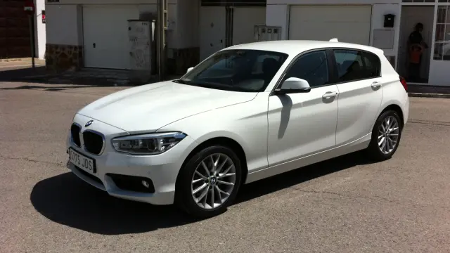 BMW 116 EfficientDynamics Edition 2015 tres cuartos