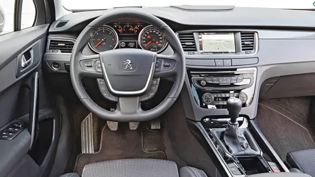 Interior del Peugeot 508 Blue HDi 150